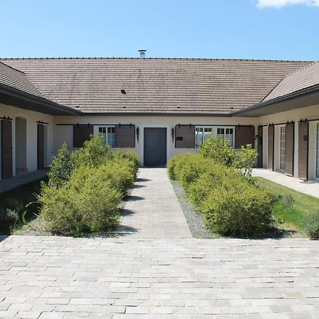 Le Clos 24 Macherin Exterior photo